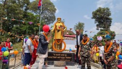 अमरगढी किल्लामा राष्ट्रिय विभूति थापाको सालिक