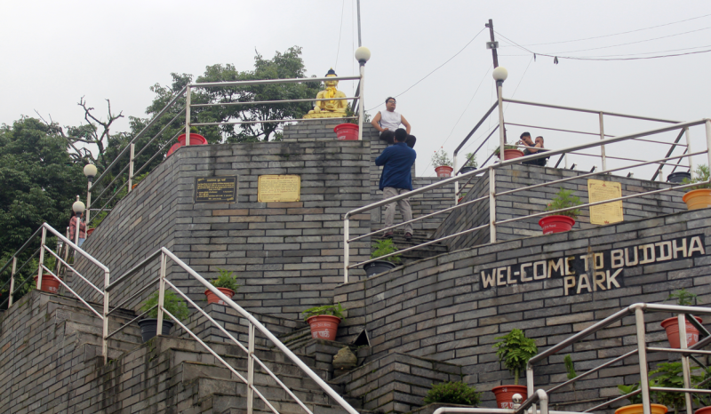 बारपाकमा पर्यटक भुलाउने प्रमुख गन्तव्य बन्दै ‘बुद्ध पार्क’