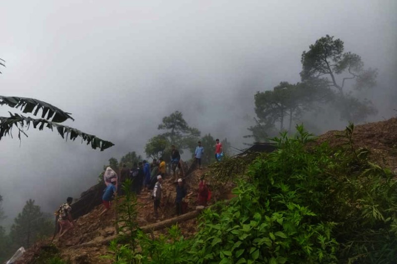 पहिराले पुरिएर शिक्षकको मृत्यु