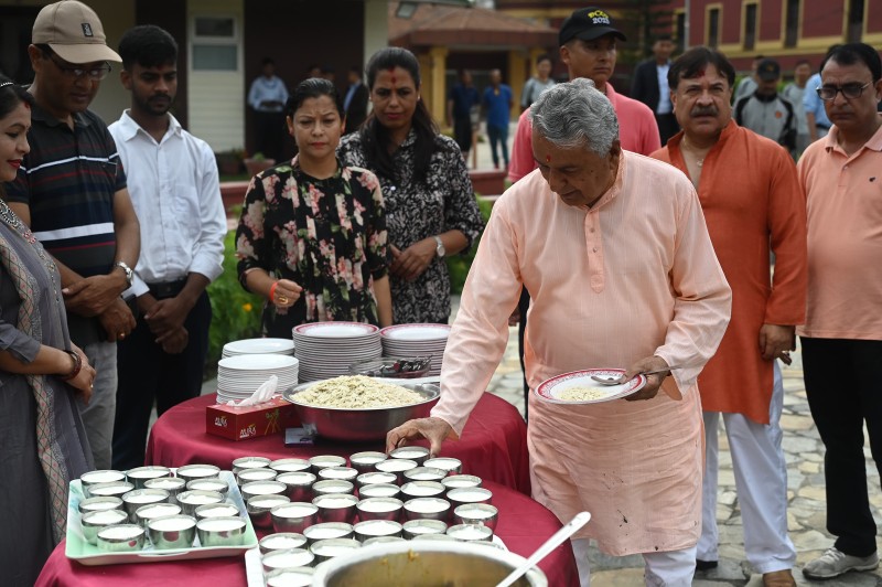 राष्ट्रपति निवासमा धान रोपाइँ